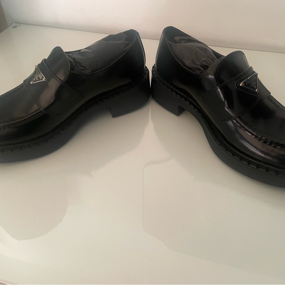 Prada women   Glossy Black Slip-On Loafers - Picture 6 of 6